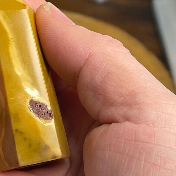 Mookaite jasper tower 6-sided yellow white druzy, anxiety helper - Picture 6 of 11